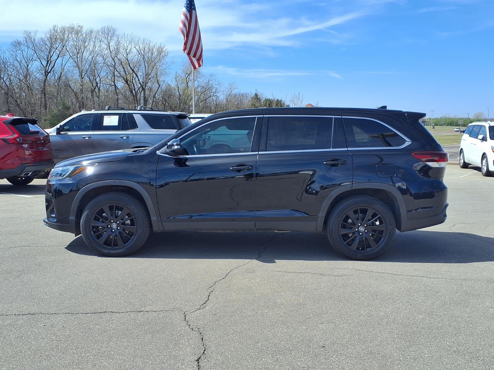 2019 Toyota Highlander SE