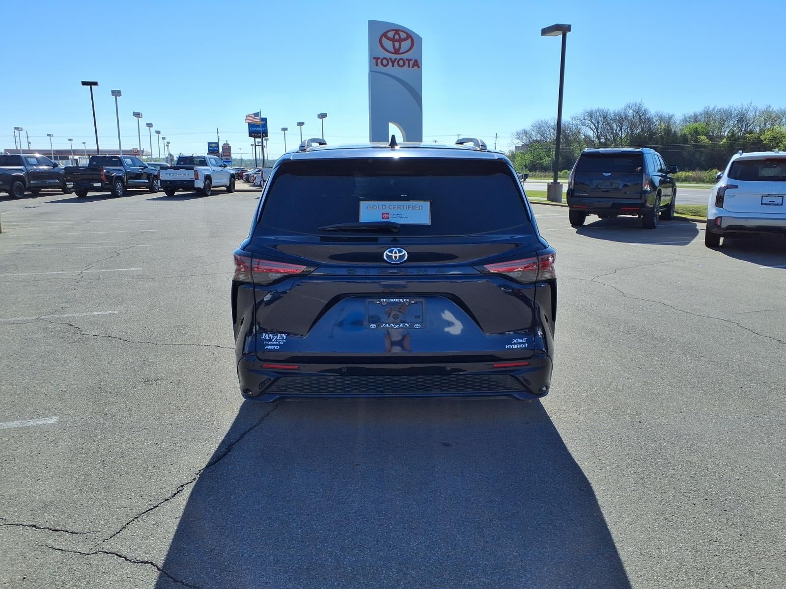 2023 Toyota Sienna XSE 7 Passenger