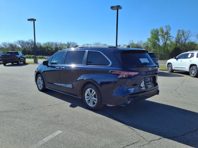 2023 Toyota Sienna XSE 7 Passenger