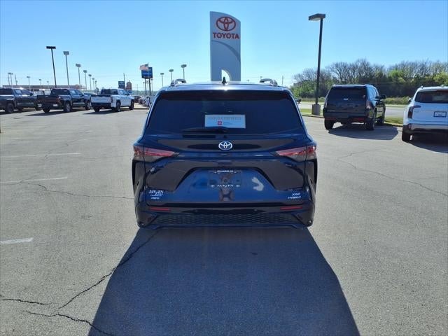 2023 Toyota Sienna XSE 7 Passenger