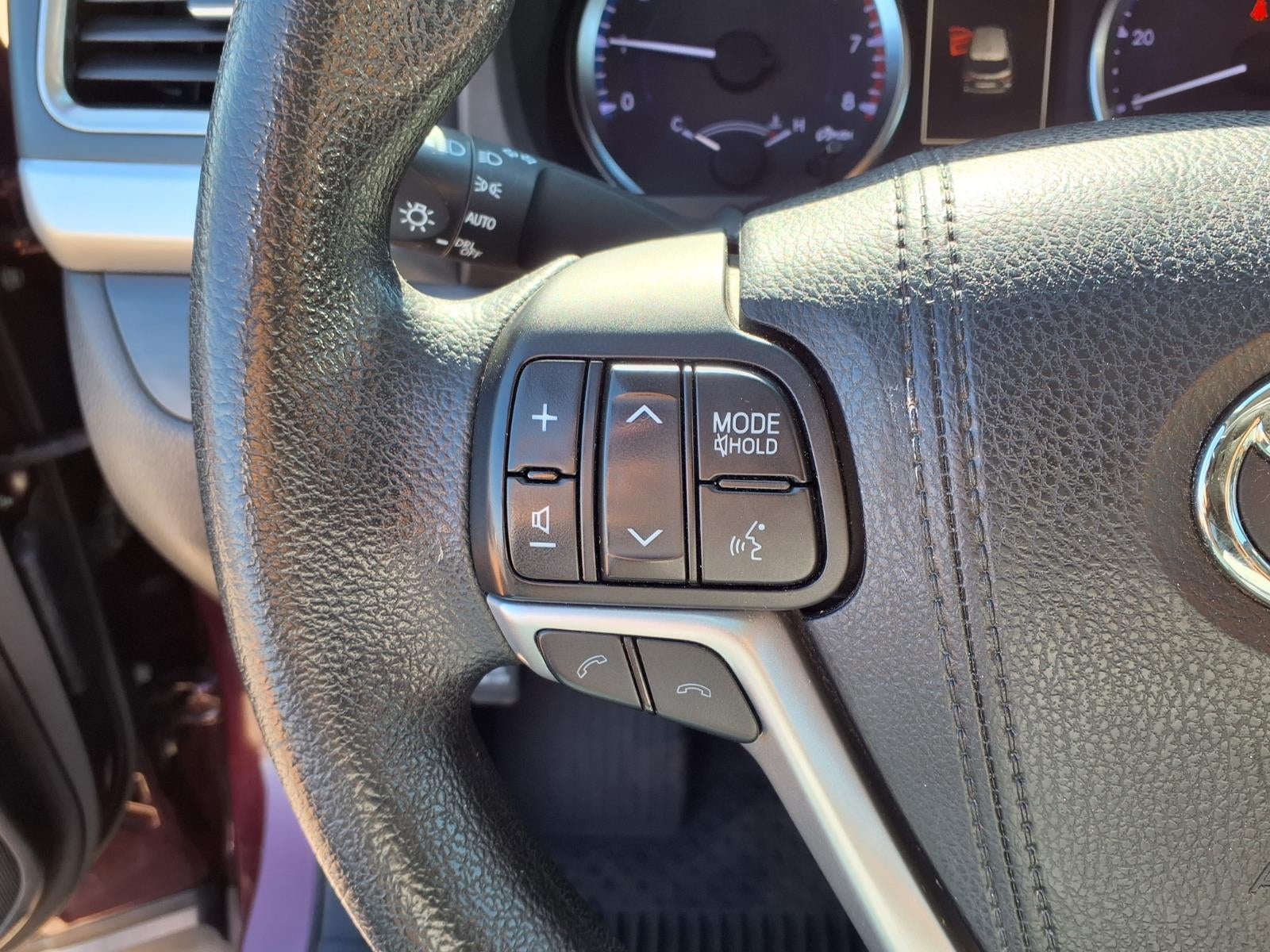 2018 Toyota Highlander LE