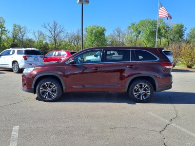 2018 Toyota Highlander LE