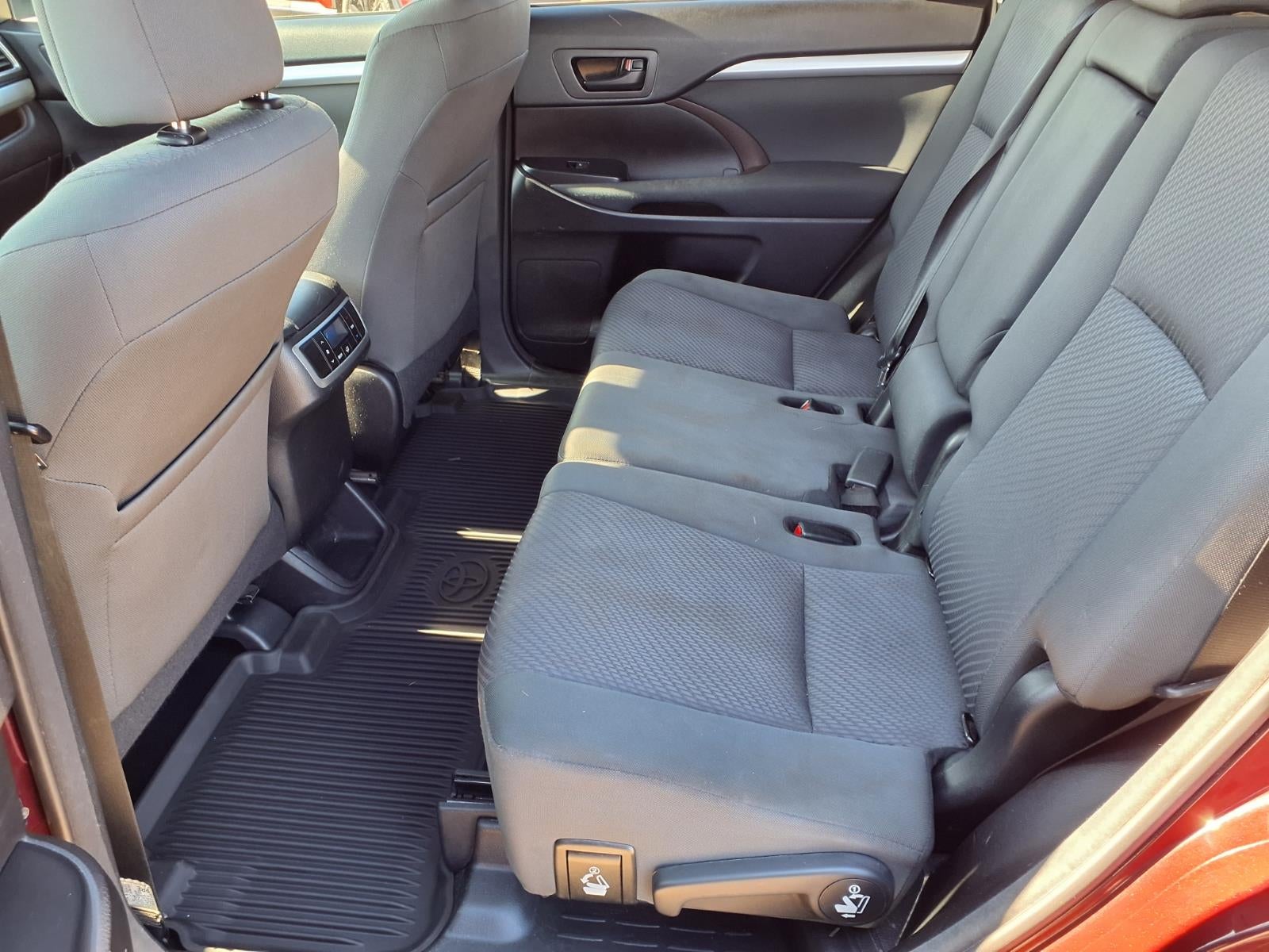2018 Toyota Highlander LE