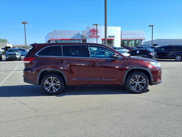 2018 Toyota Highlander LE