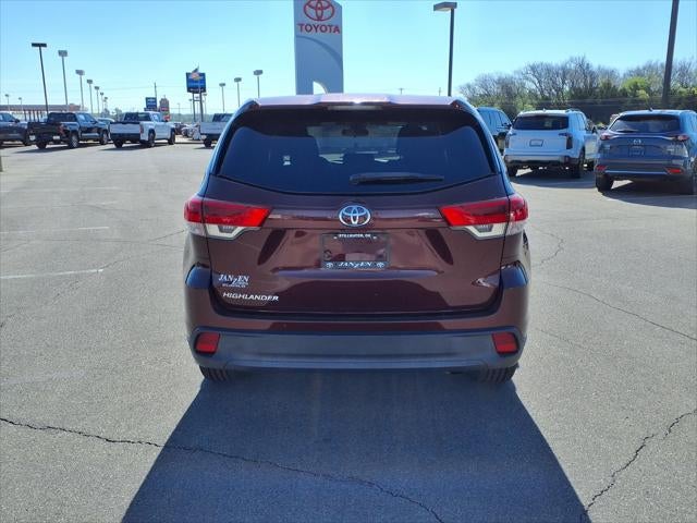 2018 Toyota Highlander LE