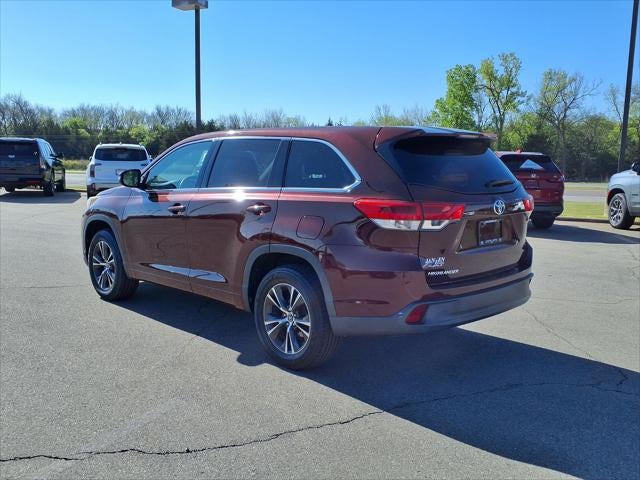2018 Toyota Highlander LE