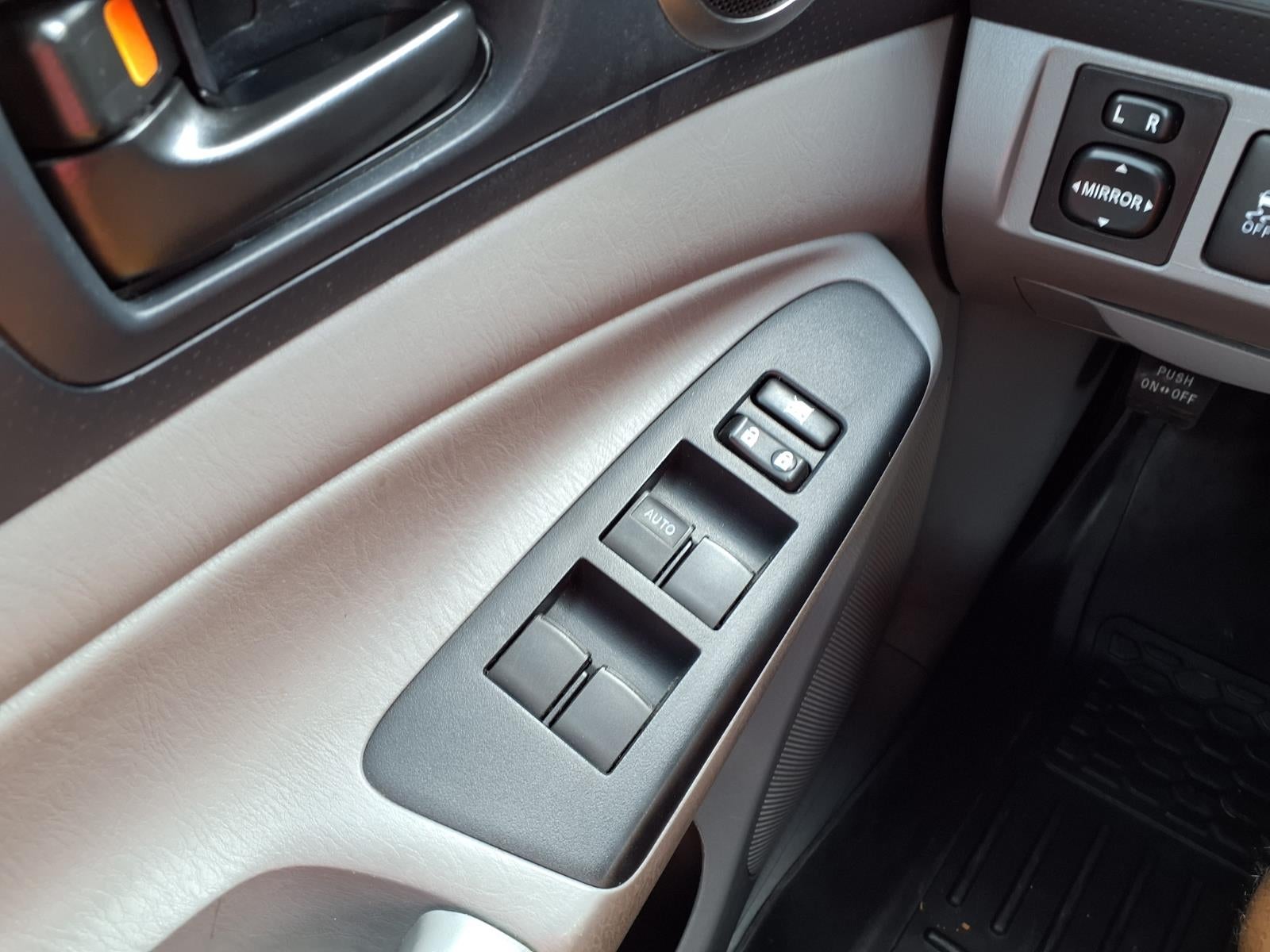 2012 Toyota Tacoma Base V6