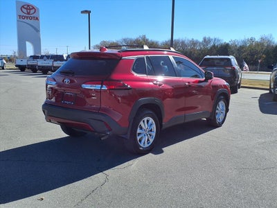 2024 Toyota Corolla Cross LE