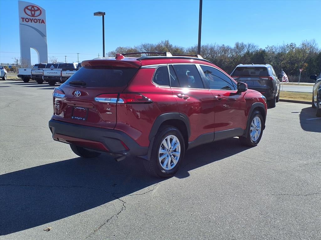 2024 Toyota Corolla Cross LE