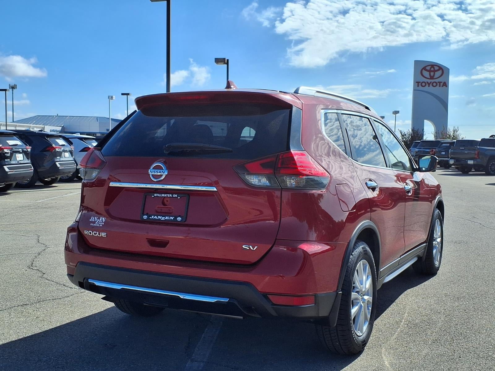 2017 Nissan Rogue SV