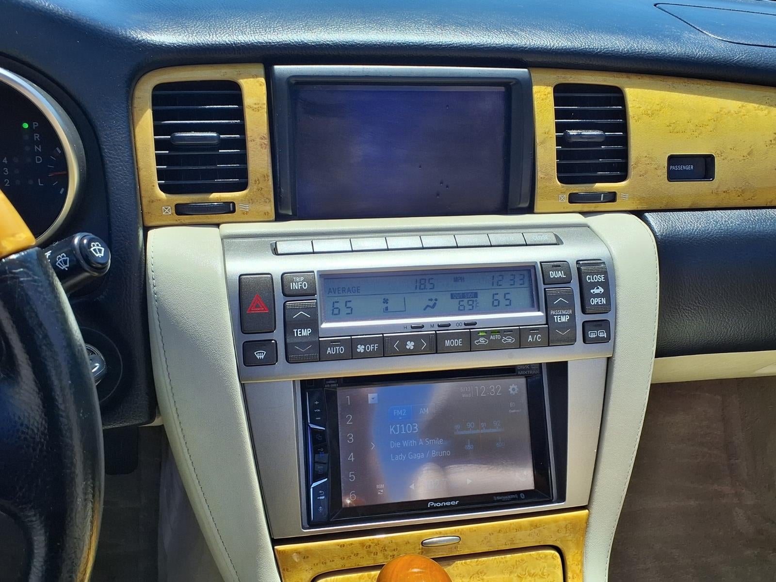 2003 Lexus SC 430