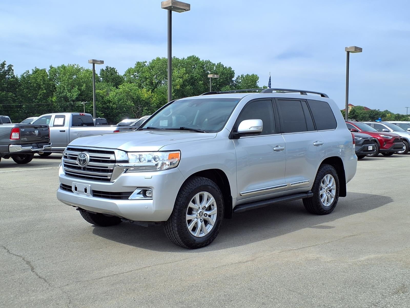 2019 Toyota Land Cruiser Base