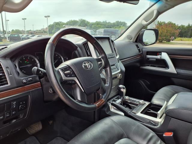 2019 Toyota Land Cruiser Base