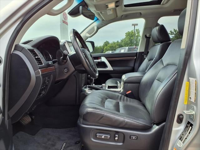 2019 Toyota Land Cruiser Base
