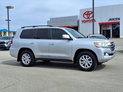 2019 Toyota Land Cruiser Base