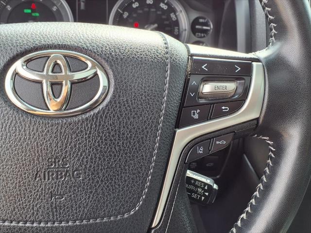2019 Toyota Land Cruiser Base