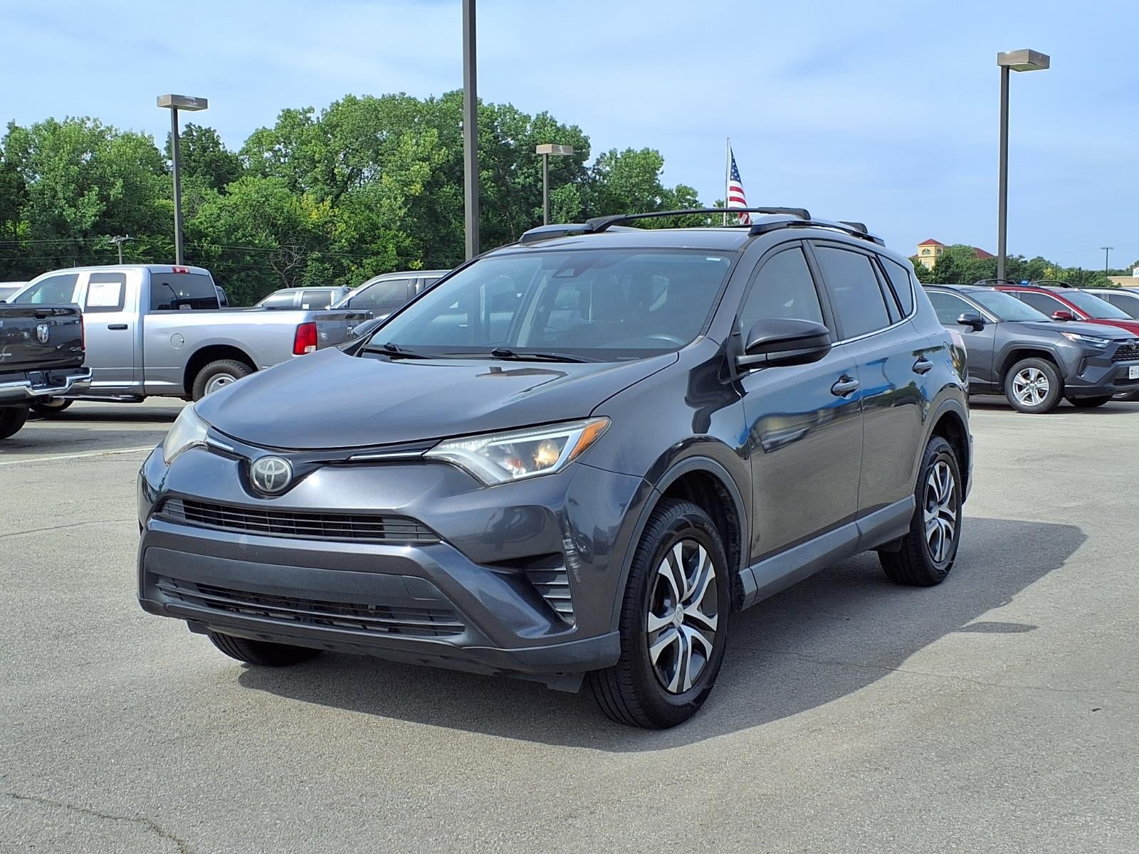 2017 Toyota RAV4 LE
