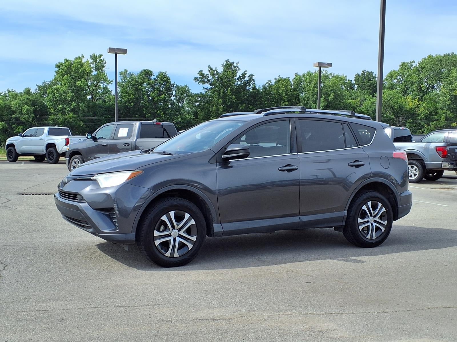 2017 Toyota RAV4 LE