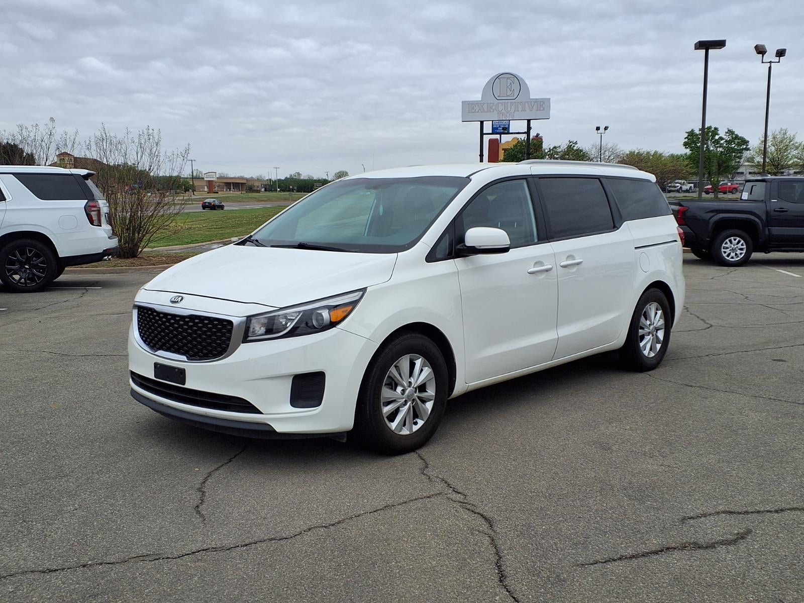 2016 Kia Sedona LX