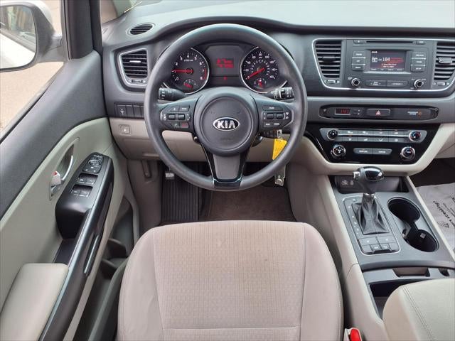 2016 Kia Sedona LX
