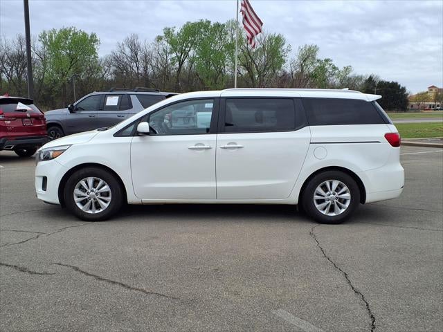 2016 Kia Sedona LX